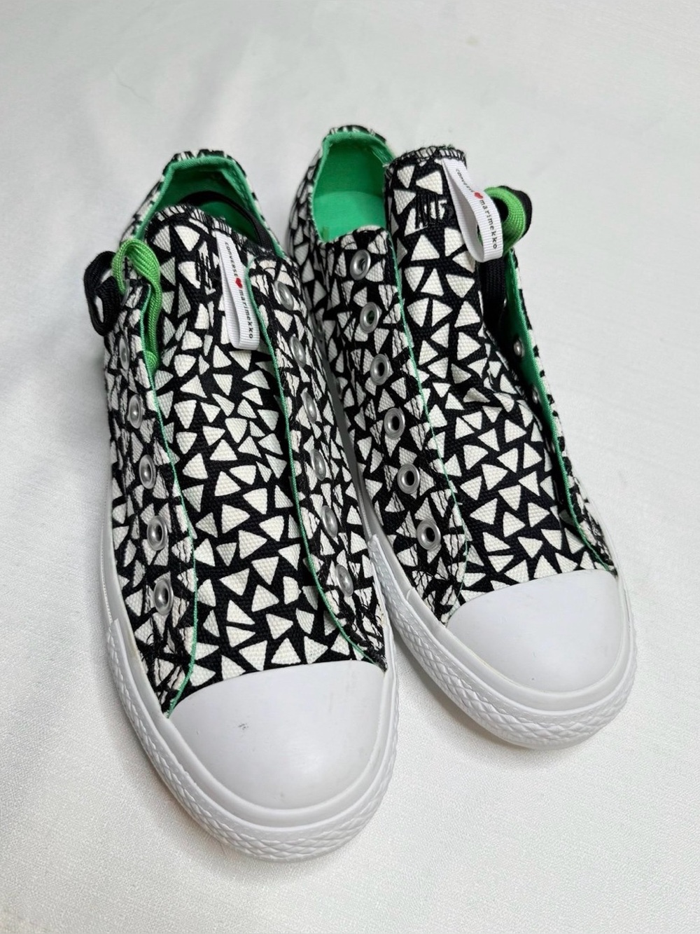 Converse x Marimekko Womens Size 9 Slip On Sneakers Rare 522278 Black & White